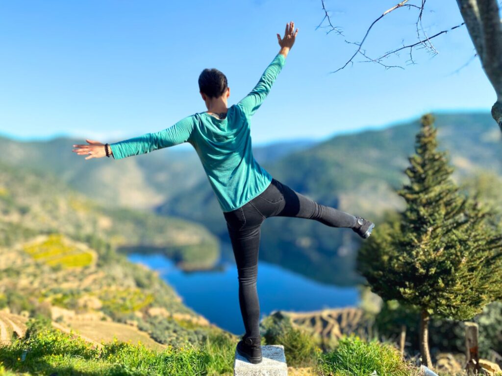 Mit meinem Female Balance Bliss bringst du deine Weiblichkeit wieder auf Kurs und deine Hormonbalance aufs nächste Level!